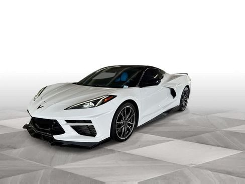 Used 2023 Chevrolet Corvette Stingray Premium Conv w/ Z51 Performance Package RWD image 4