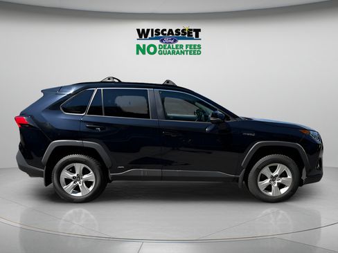 Used 2021 Toyota RAV4 XLE w/ Convenience Package AWD/4WD image 6