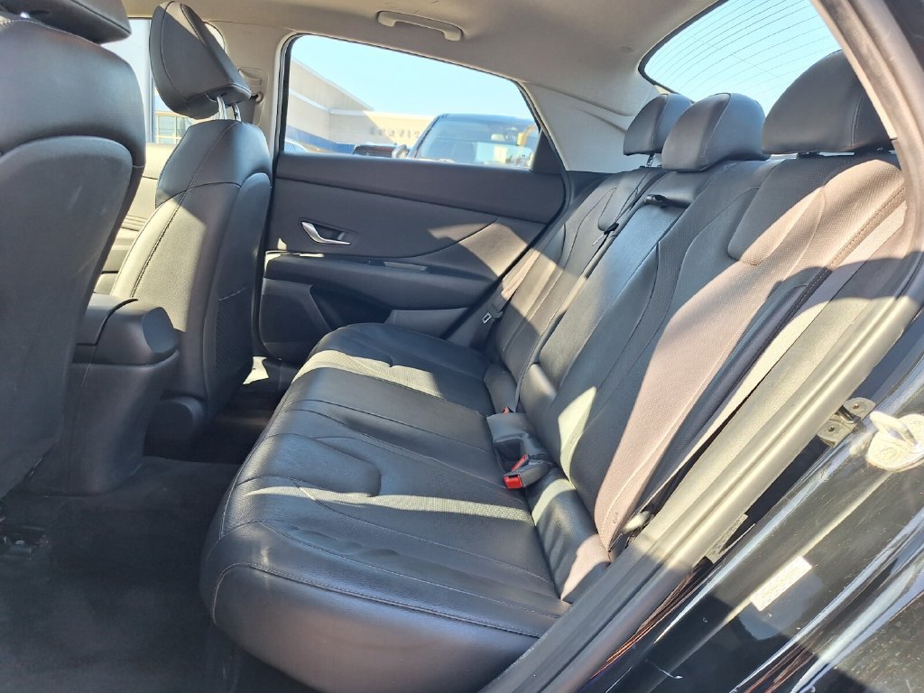 Used 2022 Hyundai Elantra Limited w/ Cargo Package FWD image 10