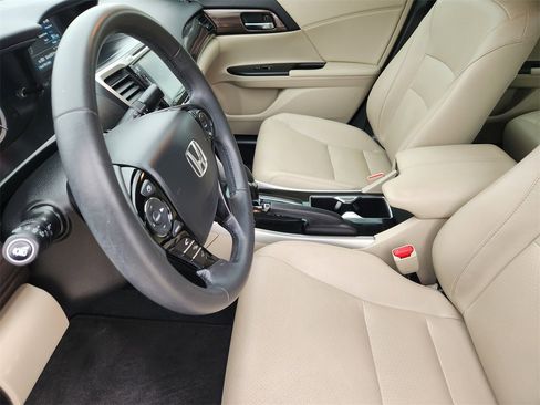 Used 2016 Honda Accord EX-L image 12