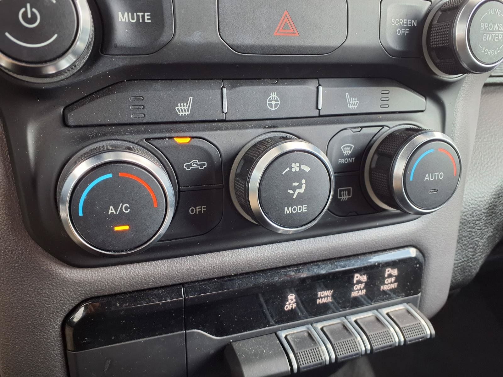 Used 2021 RAM 1500 Big Horn AWD/4WD image 9