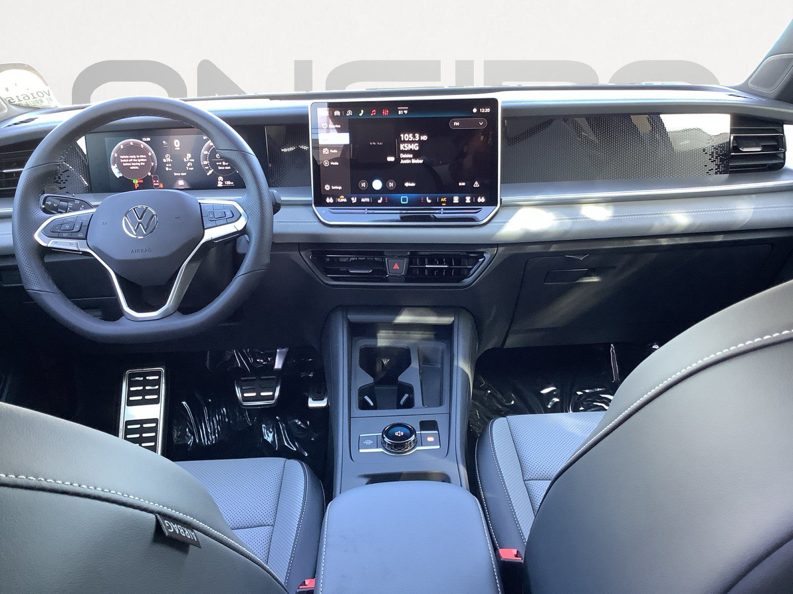 New 2026 Volkswagen Tiguan SE R-Line FWD image 13