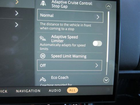 Used 2023 Land Rover Range Rover SE AWD/4WD image 65