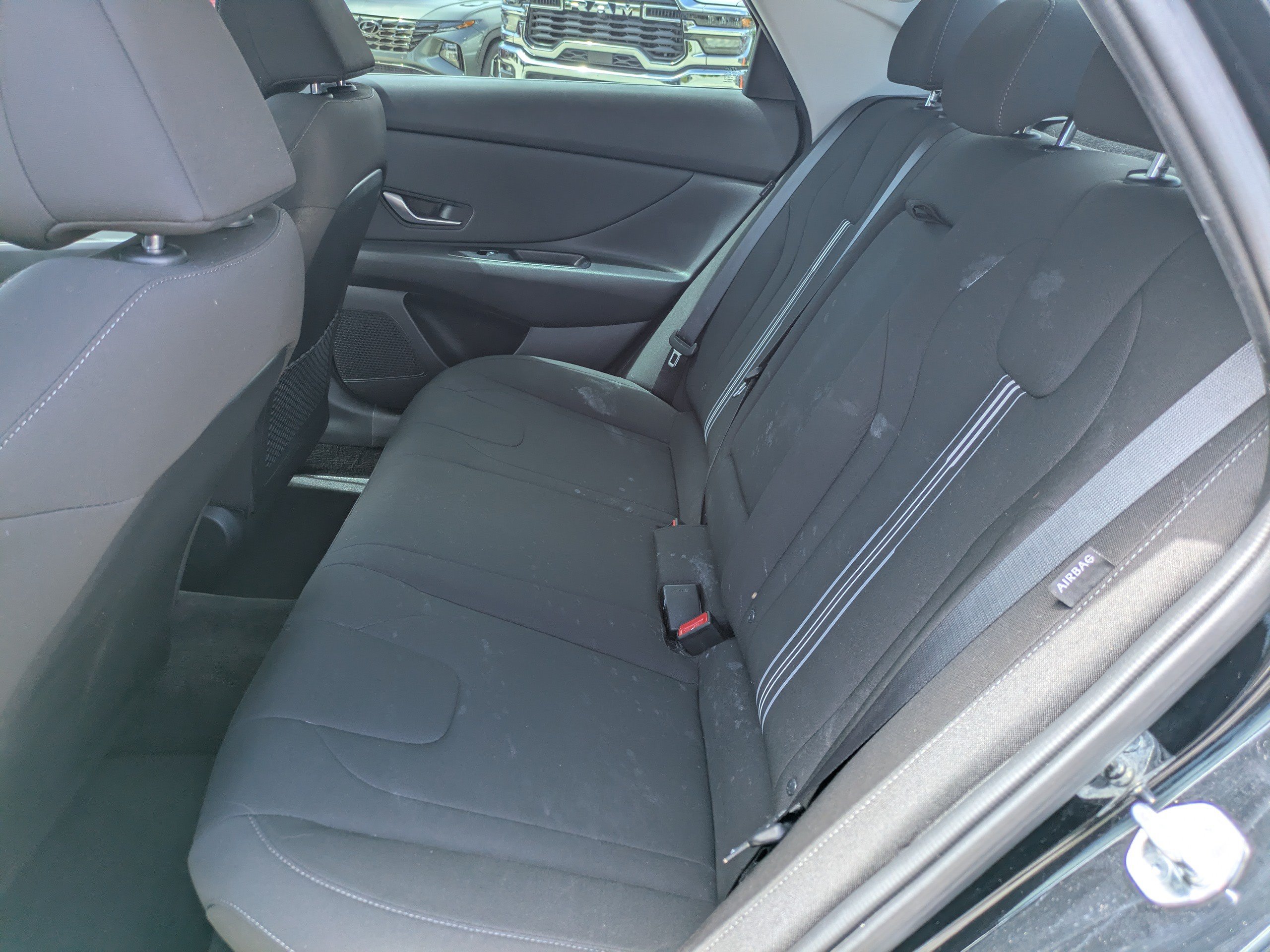 Certified 2025 Hyundai Elantra SEL FWD image 12