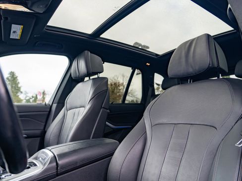 Used 2019 BMW X5 xDrive40i w/ Convenience Package image 17