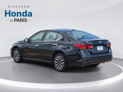 Used 2025 Nissan Altima 2.5 SV FWD image 5