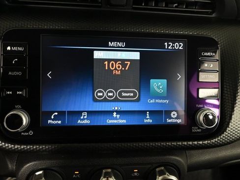 Used 2023 Nissan Kicks SV image 7