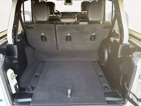 Used 2021 Jeep Wrangler Unlimited Rubicon 4xe w/ Steel Bumper Group image 12