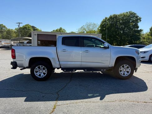 Used 2017 Chevrolet Colorado LT w/ LT Convenience Package image 8