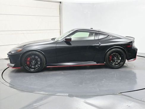 Certified 2024 Nissan Z NISMO w/ Floor Mat Package RWD image 26