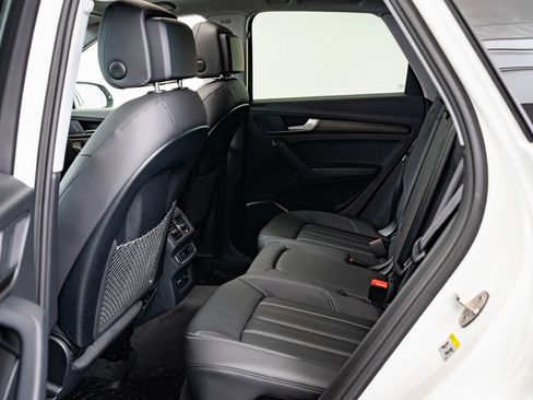 Used 2025 Audi Q5 2.0T Premium w/ Convenience Plus Package image 35