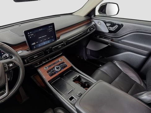 Used 2021 Lincoln Aviator Reserve w/ Equipment Group 201A AWD/4WD image 29