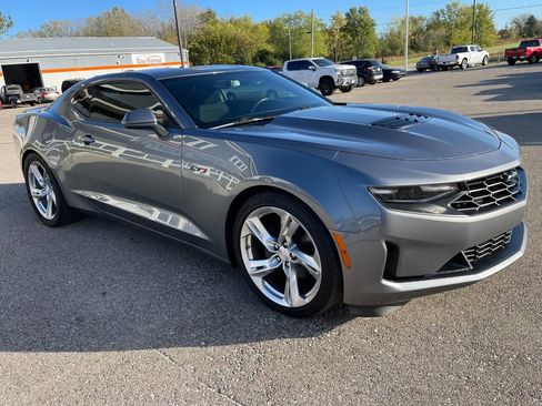 Used 2020 Chevrolet Camaro LT RWD image 7