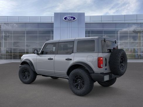 New 2026 Ford Bronco Base w/ Sasquatch Package image 4