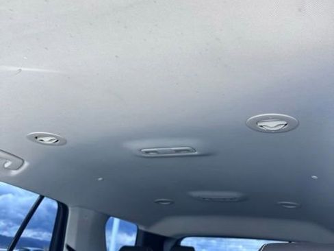 Used 2020 Chevrolet Traverse Premier w/ LPO, Floor Liner Package FWD image 21