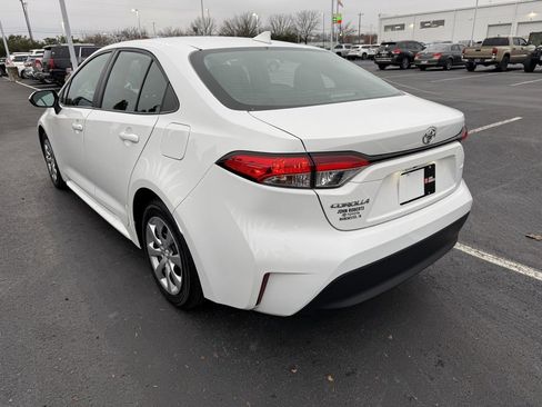 Certified 2024 Toyota Corolla LE image 4