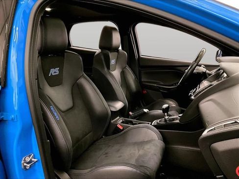 Used 2017 Ford Focus RS AWD/4WD image 7