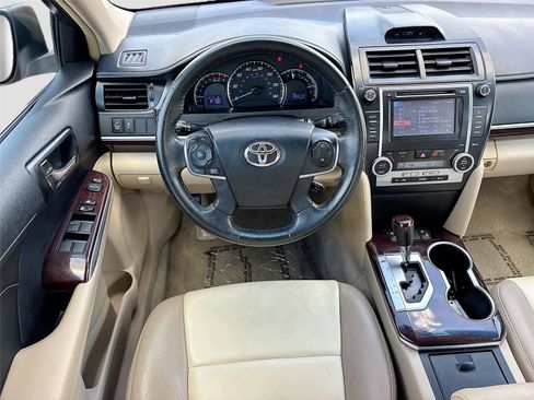 Used 2013 Toyota Camry XLE FWD image 21