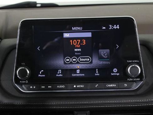 Certified 2023 Nissan Rogue SV FWD image 9