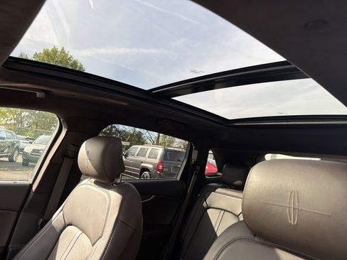 Used 2018 Lincoln MKX Black Label w/ Driver Assistance Package AWD/4WD image 28