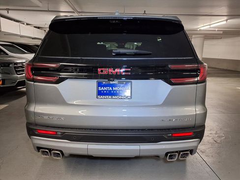 New 2026 GMC Acadia Elevation image 9
