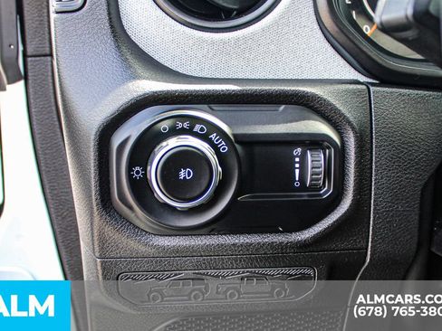 Used 2025 Jeep Wrangler Unlimited Sport AWD/4WD image 30