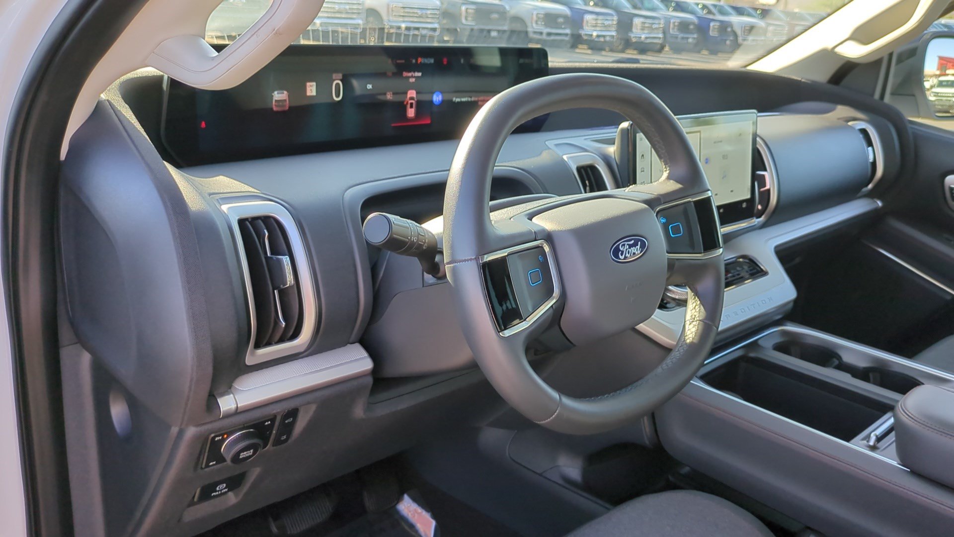 Used 2025 Ford Expedition Active AWD/4WD image 15
