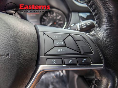 Used 2019 Nissan Rogue Sport SV w/ All-Weather Package AWD/4WD image 16