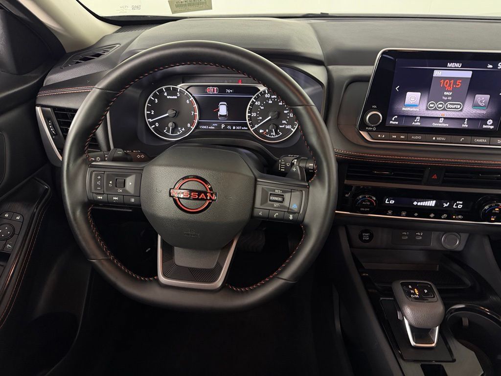 Used 2026 Nissan Rogue SV AWD/4WD image 13
