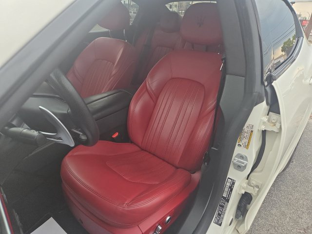 Used 2023 Maserati Ghibli Modena RWD image 11