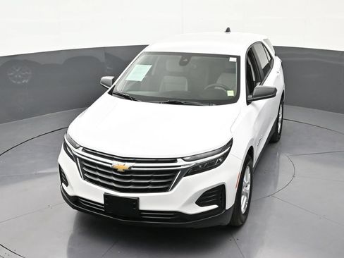 Used 2024 Chevrolet Equinox LS w/ LS Convenience Package FWD image 23