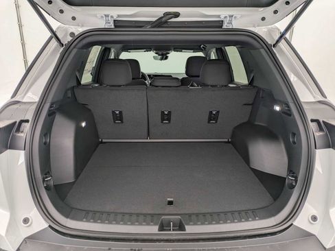 New 2026 Chevrolet Equinox LT image 31