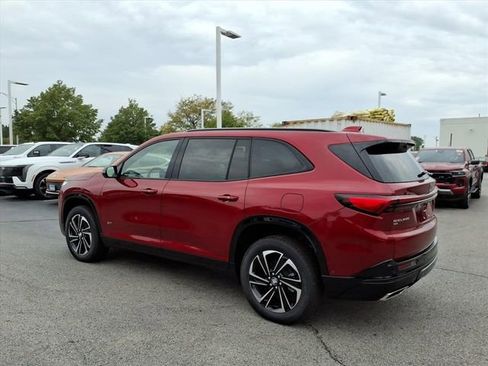 New 2026 Buick Enclave Sport Touring w/ Super Cruise Package image 9