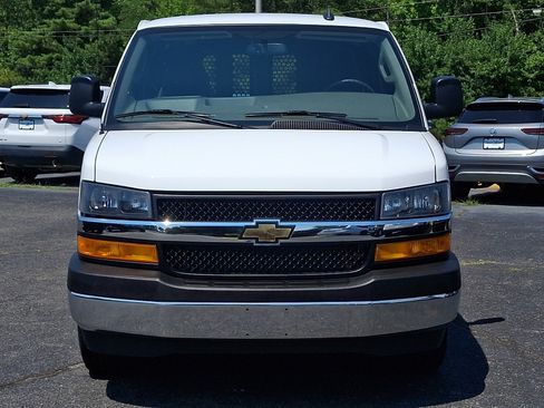 Used 2025 Chevrolet Express 2500 w/ Driver Convenience Package RWD image 2