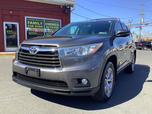 Used 2015 Toyota Highlander Plus image 3