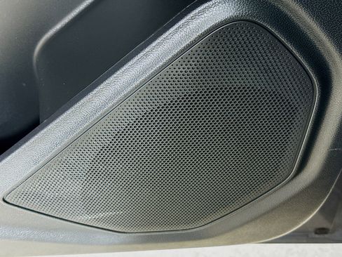 Used 2022 Ford Explorer Limited image 22