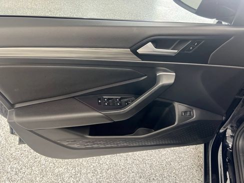 Certified 2020 Volkswagen Jetta SEL FWD image 11