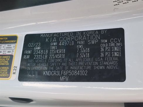 Used 2023 Kia Niro SX Touring image 32