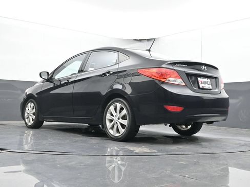 Used 2013 Hyundai Accent GLS w/ Premium Pkg FWD image 43
