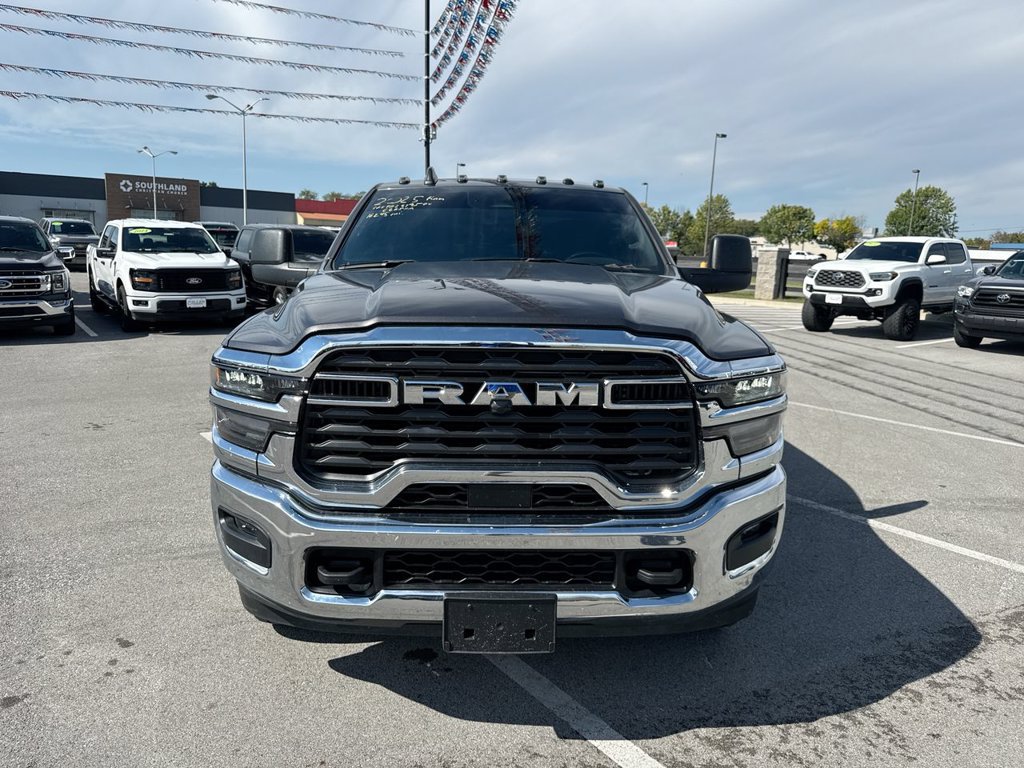Used 2025 RAM 2500 Tradesman w/ Chrome Appearance Group AWD/4WD image 16