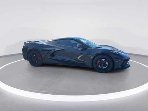 Used 2020 Chevrolet Corvette Stingray Preferred Cpe w/ 2LT Preferred Equipment Group RWD image 10
