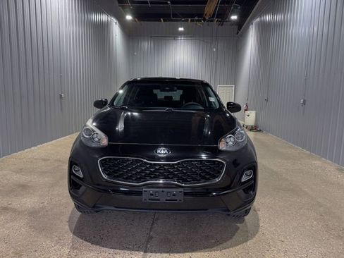 Used 2020 Kia Sportage LX AWD/4WD image 9