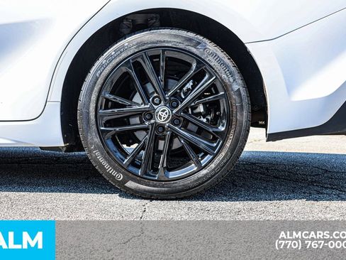 Used 2025 Toyota Camry SE image 17