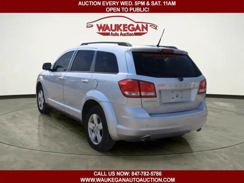 Used 2011 Dodge Journey Mainstreet w/ Sound Group image 4
