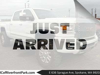 Used 2015 GMC Sierra 2500 Denali w/ Duramax Plus Package