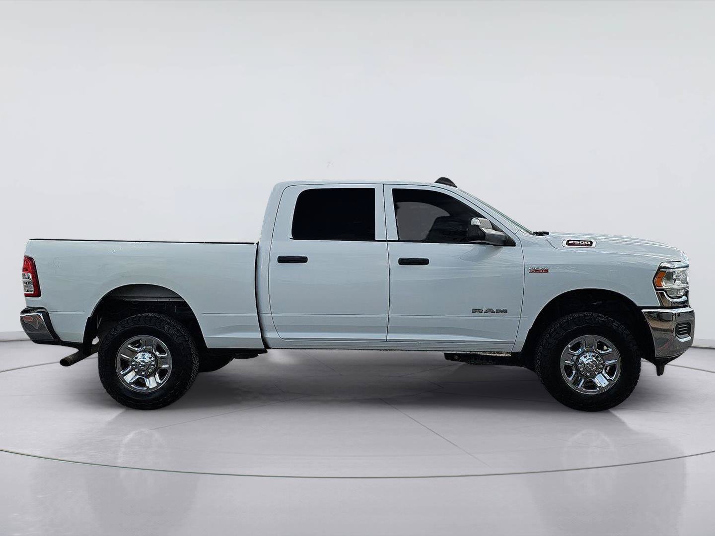 Used 2021 RAM 2500 Tradesman w/ Chrome Appearance Group AWD/4WD image 6