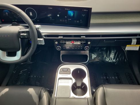 New 2026 Hyundai Ioniq 9 SEL image 15