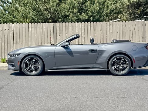 Used 2024 Ford Mustang Premium RWD image 8