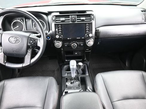 Used 2021 Toyota 4Runner TRD Off-Road Premium w/ Moonroof Package AWD/4WD image 15