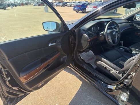 Used 2012 Honda Accord EX-L image 9